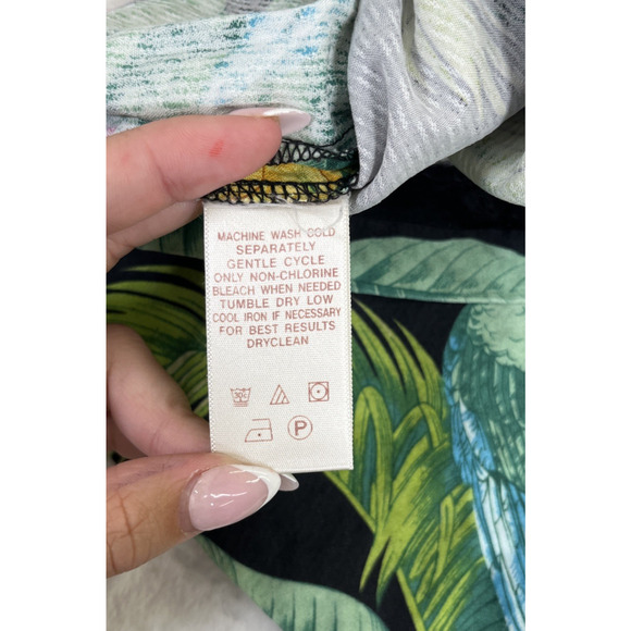 Tommy Bahama Woman’s Halter Dress Tropical Parrots Pineapple Hibiscus Sz. 6 - Picture 9 of 9